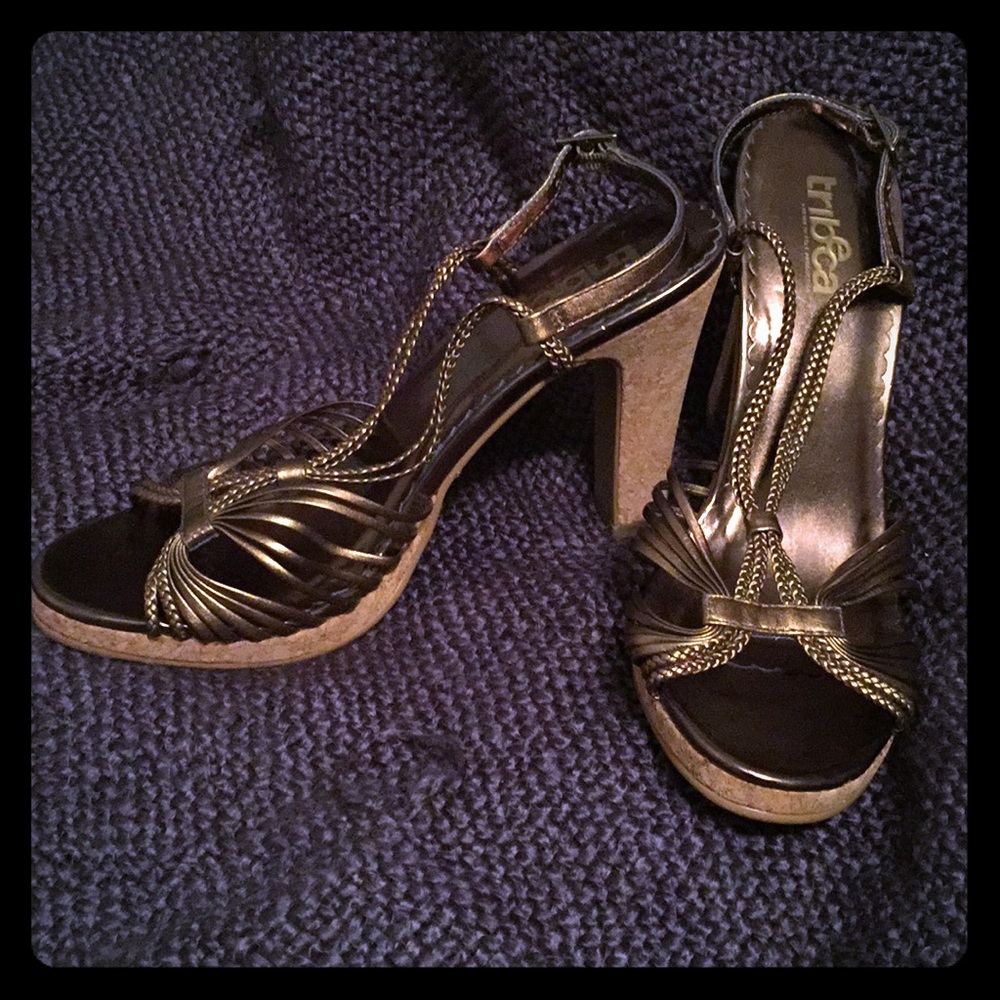 TriBeCa bronze sandals NWOT
